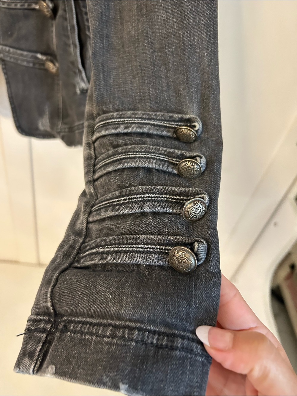 Free People black military-style distressed denim jacket - Picture 4 of 9